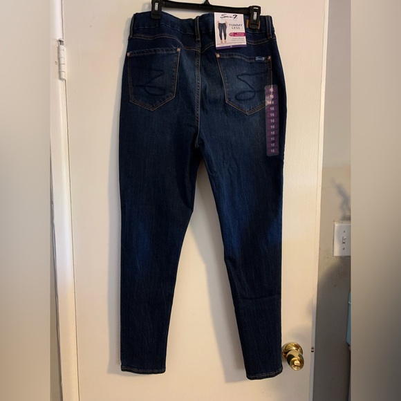 Seven7 Jeans - Picture 3 of 5